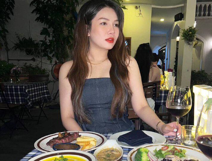 Ảnh 6 của Lấy em về rồi mới biết em quá dâm